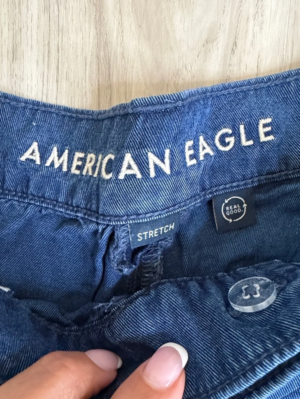 American Eagle Outfitters Navy Blue Pleated Denim Shorts size 000